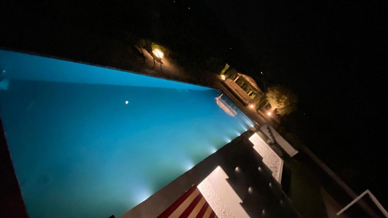 White House En Enguera - Fantastica Casa Con Jacuzzi Piscina Y Barbacoa 아파트 외부 사진