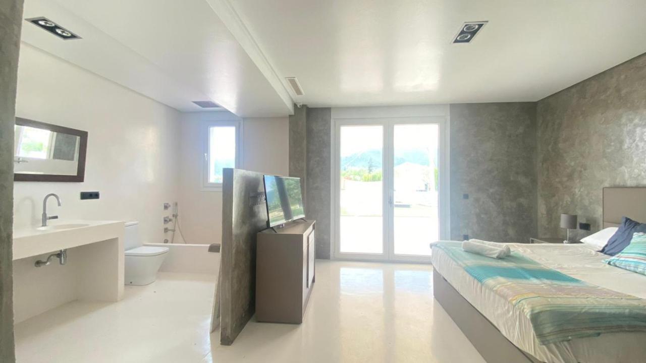 White House En Enguera - Fantastica Casa Con Jacuzzi Piscina Y Barbacoa 아파트 외부 사진